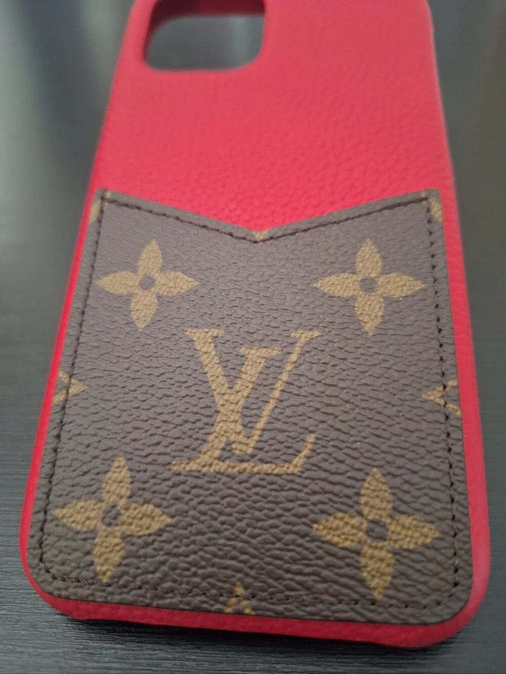 Louis Vuitton Bumper iPhone 11 Pro Monogram/Scarlet BC4280
